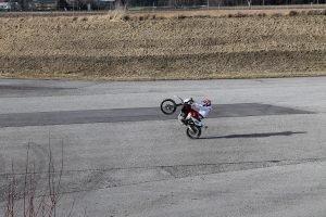 Motorradkuenstler bei pastetten