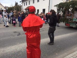 Papst in pastetten fasching